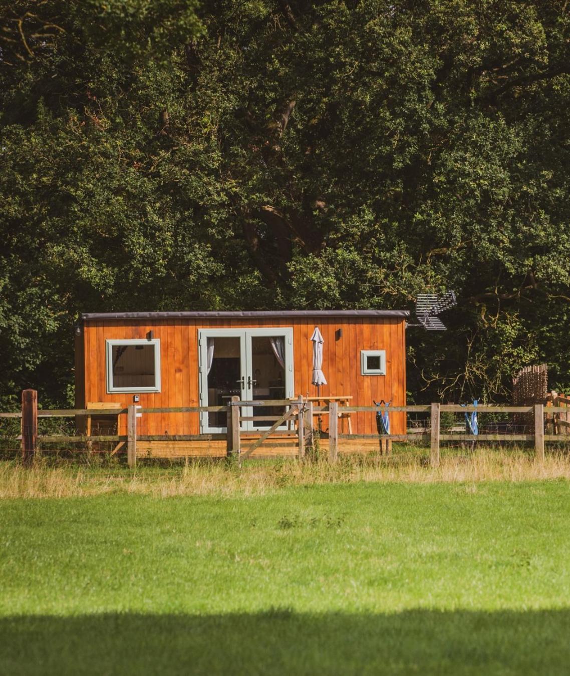 The Hideaway At Hiddenwood Glamping Otel Corsley Dış mekan fotoğraf