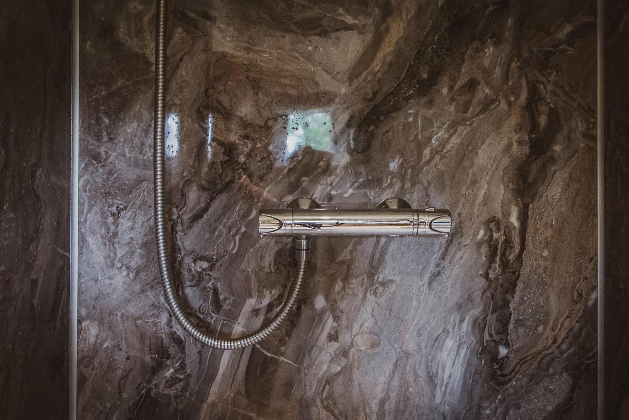 The Hideaway At Hiddenwood Glamping Otel Corsley Dış mekan fotoğraf