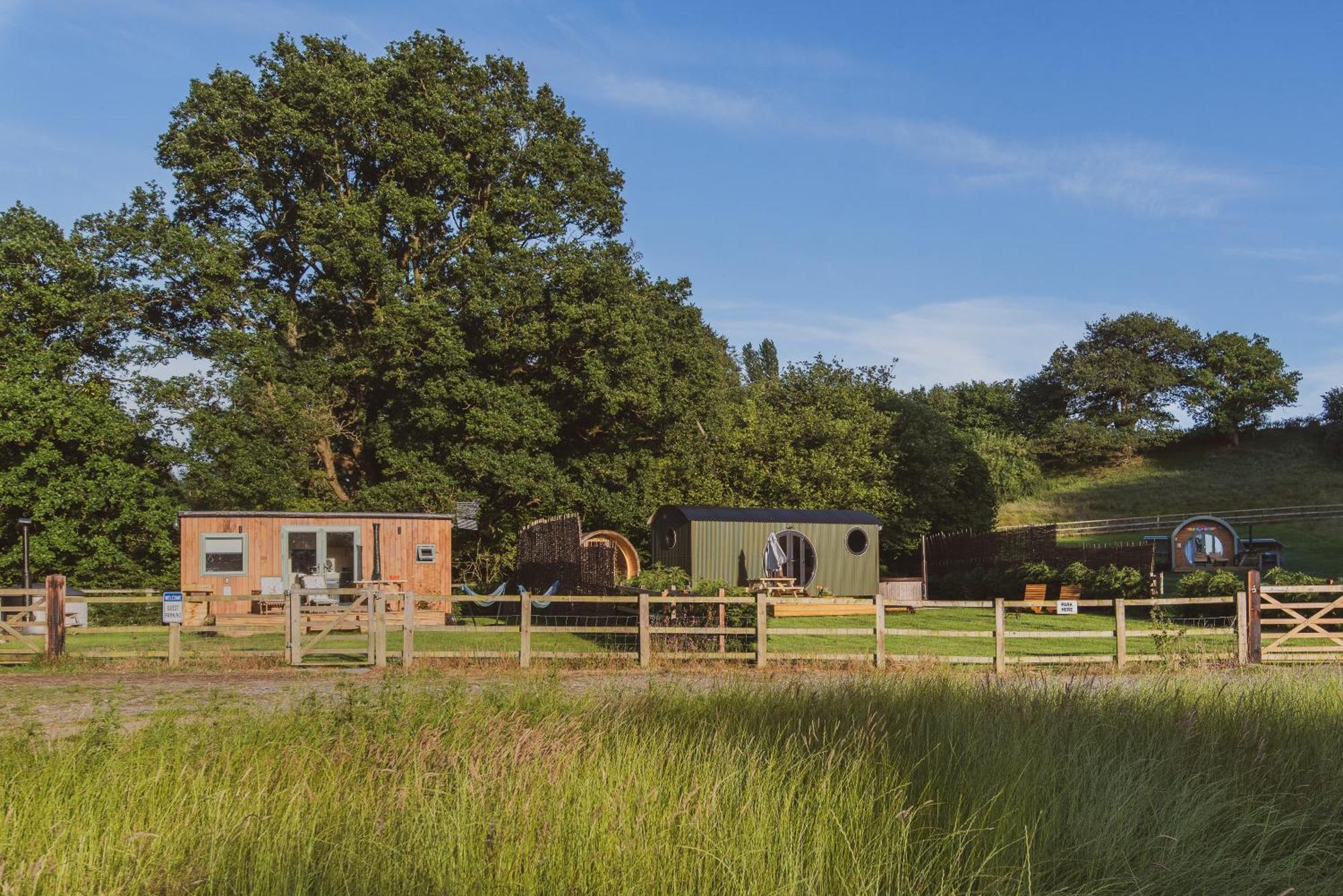 The Hideaway At Hiddenwood Glamping Otel Corsley Dış mekan fotoğraf
